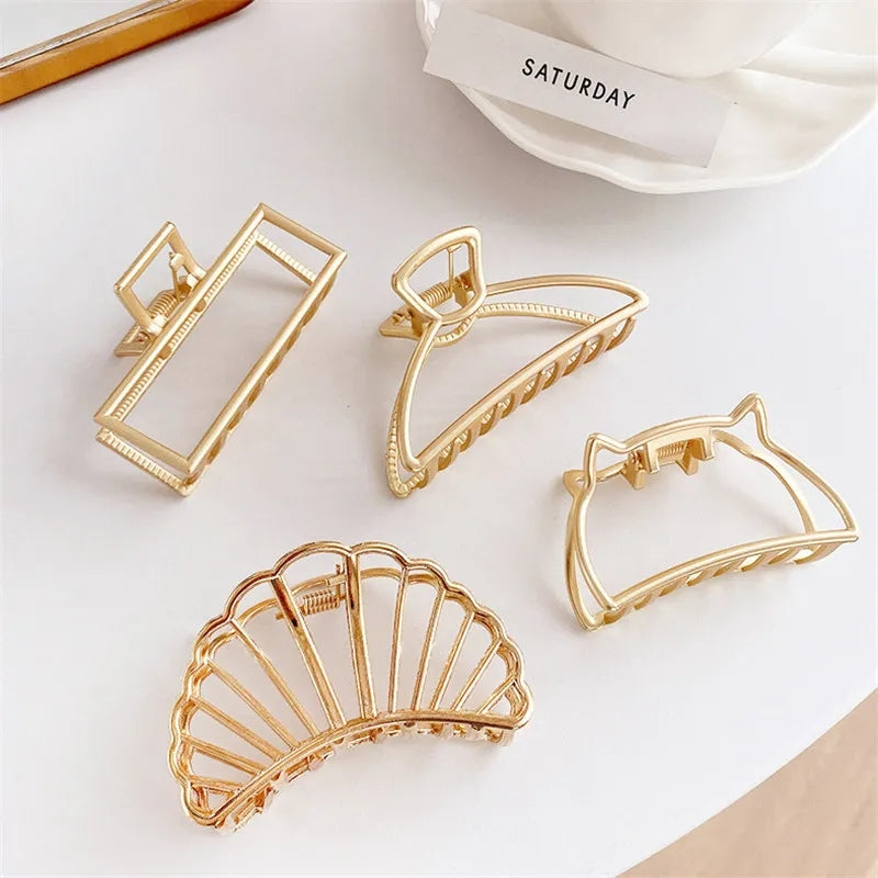 FANTZEI New Design Fancy Beautiful Metal Hair Clips for Girls and Women for casual and Functional use Fashion Accessories