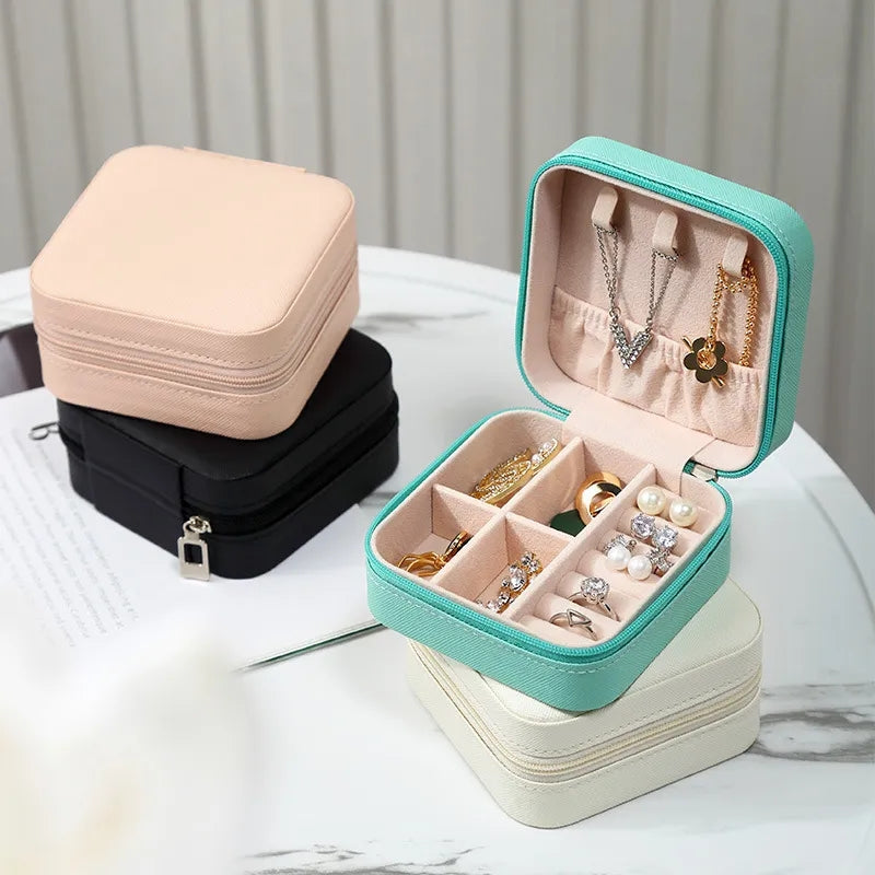 Jewelry Box Organizer Beautiful and Portable Leather Jewelry Organizer For Rings Earrings Chains