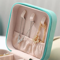 Jewelry Box Organizer Beautiful and Portable Leather Jewelry Organizer For Rings Earrings Chains